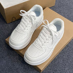 Damen Sneaker im minimalistischen Design mit atmungsaktiver Oberfläche
