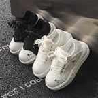 Damen Hochwertige Sneaker mit innovativer Schnürdetails und bequemer Dämpfung