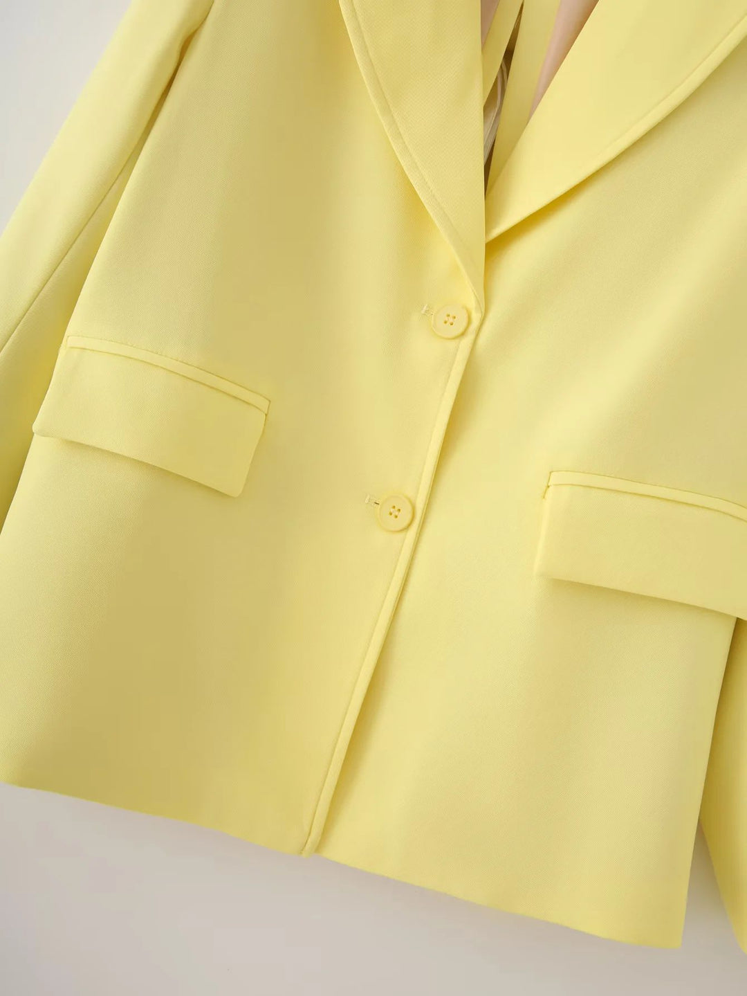Damen Blazerjacke mit elegantem Schnitt und praktischen Taschen R&B