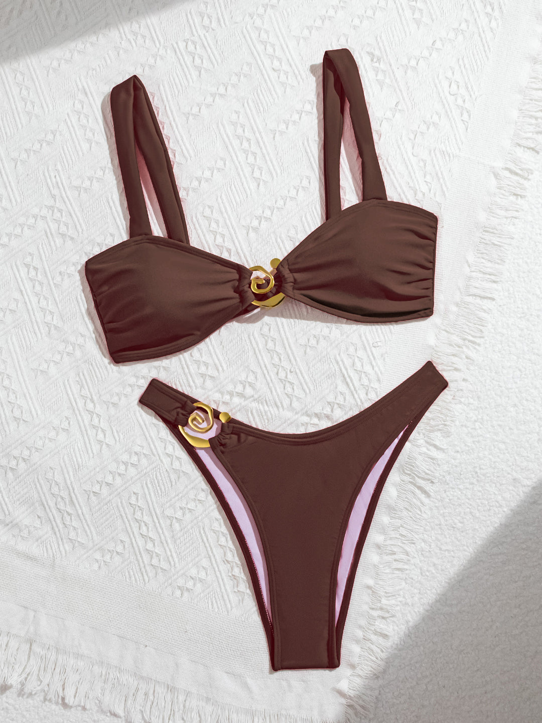 Damen Elegant geschnittenes Bikini-Set mit dekorativen Metallelementen R&B