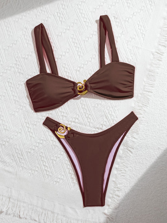 Damen Elegant geschnittenes Bikini-Set mit dekorativen Metallelementen R&B
