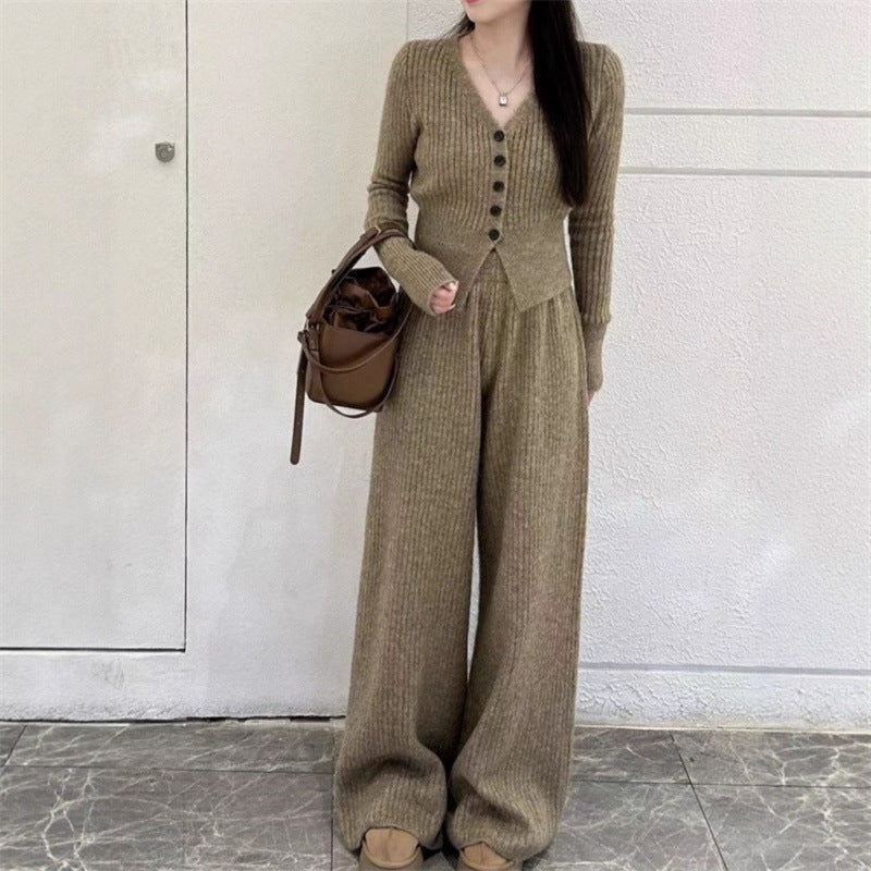 Damen Elegantes gestricktes Jumpsuit mit Knopfdetails und weitem Bein R&B