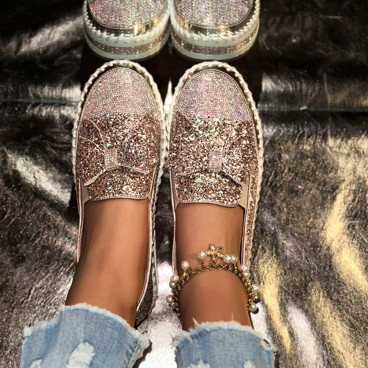 Damen Glitzernde Slip-On Sneakers mit dekorativem Schleifen-Detail R&B