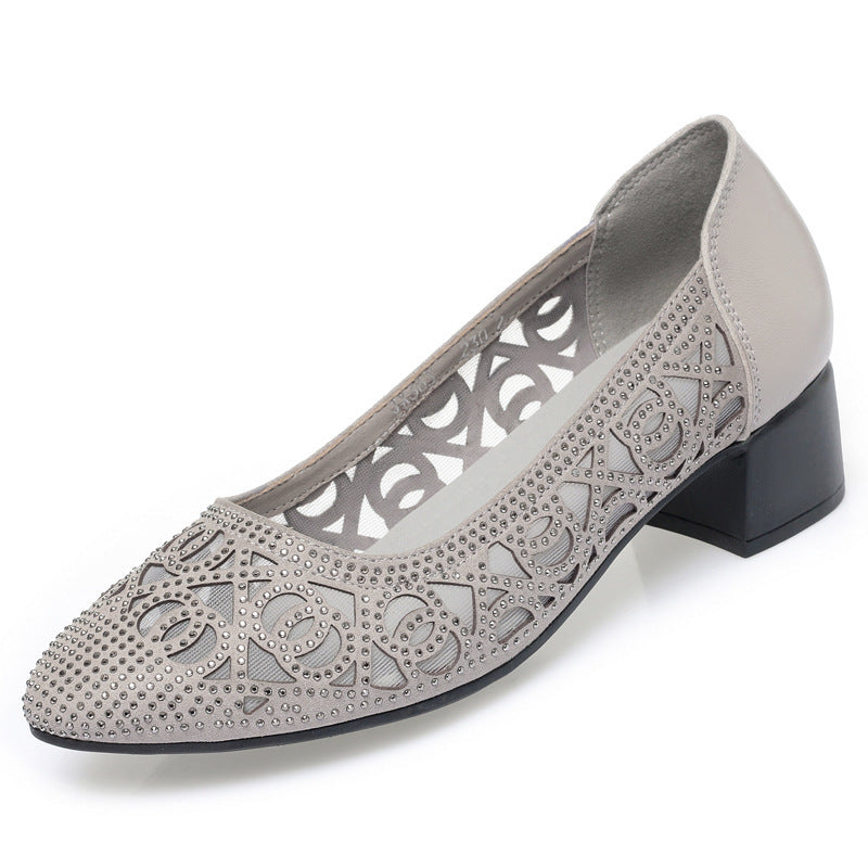 Damen Elegante Ballerinas mit dekorativem Cut-Out-Design und strukturiertem Absatz R&B