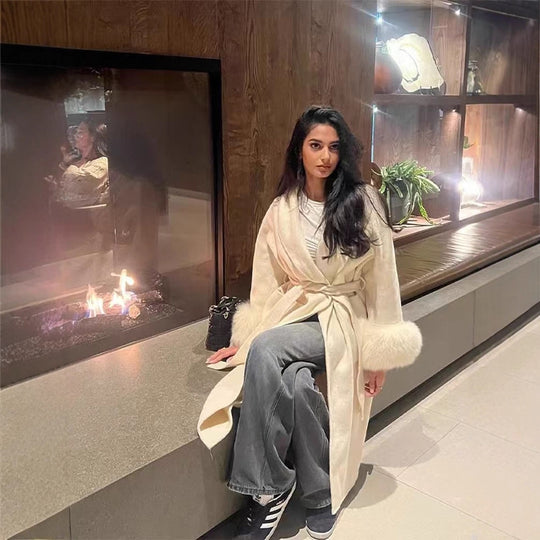 Damen eleganter, warmer Mantel mit luxuriösen Fellsärgen R&B