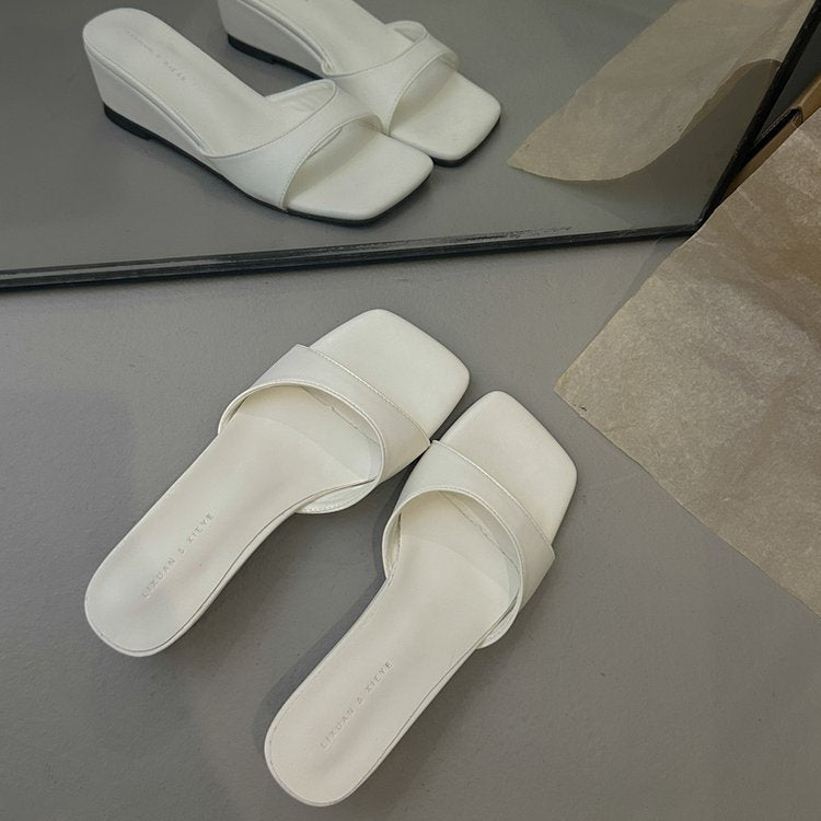 Damen Plateau-Pantoletten mit modischem Design und komfortabler Profilsohle R&B