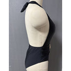 Damen Einteiler Badeanzug mit tiefem V-Ausschnitt und eleganter Gürtel-Applikation R&B