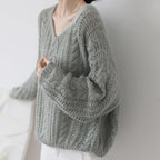 Damen Grobstrickpullover mit V-Ausschnitt und luftiger Struktur R&B