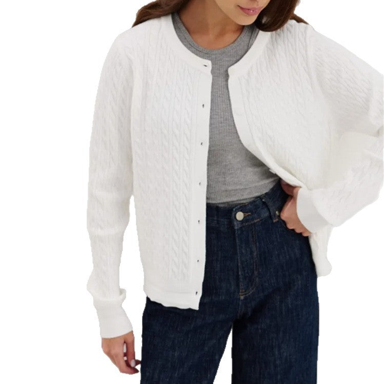Damen Strickjacke mit feinem Zopfmuster und modischen Knöpfen R&B