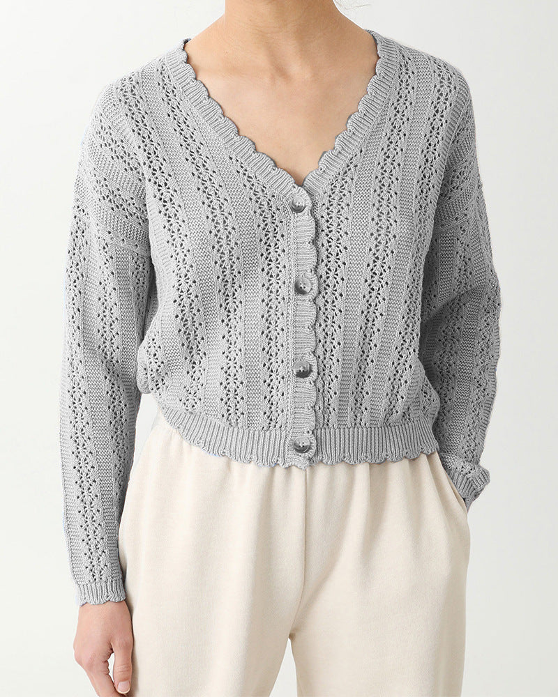 Damen Strickcardigan mit femininer Rüsche und Knopfdetails R&B