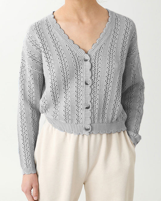 Damen Strickcardigan mit femininer Rüsche und Knopfdetails R&B