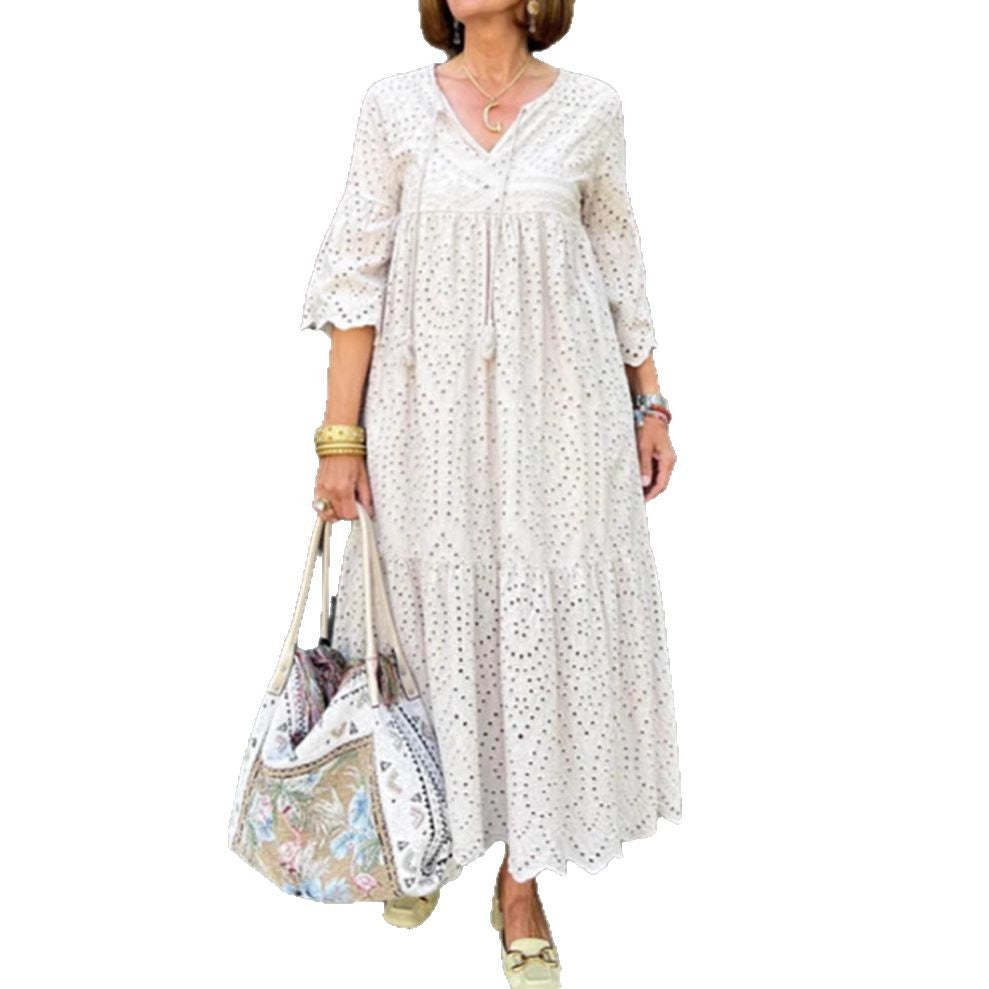 Damen nan fließendes Maxikleid mit Ajourstickerei, V-Ausschnitt, Unterbrustnaht und Volantrock R&B