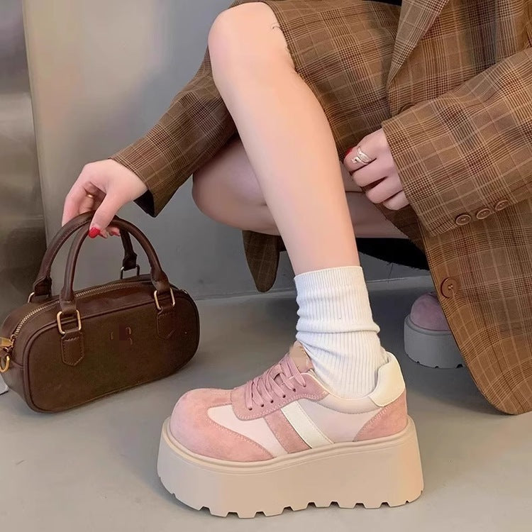 Damen Plattform-Sneaker mit modischem Veloursleder und ergonomischer Sohle R&B