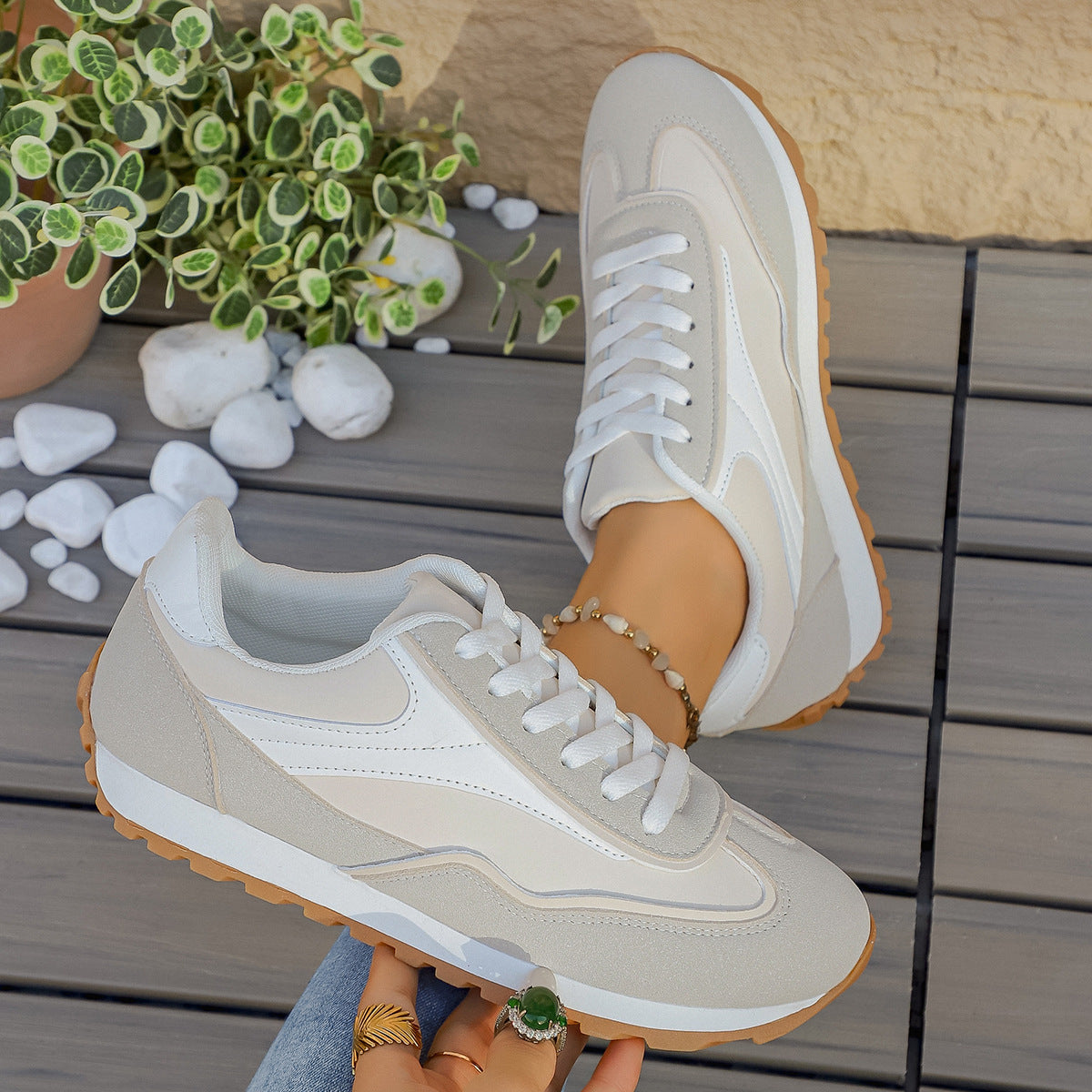 Damen Sportliche Sneakers mit atmungsaktivem Obermaterial und rutschfester Sohle R&B