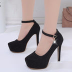 Damen Glitzernde Plateau-Pumps mit Feinem Riemchen und Elegantem Schmuckdetail R&B
