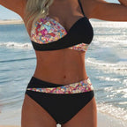 Damen Bandeau-Bikini mit hoch taillierten Höschen und lR&Bhaftem Paisleymuster R&B