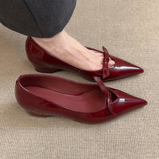 Damen spitze Pumps mit elegantem Schleifendetail und glänzender Oberfläche R&B