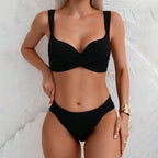 Damen Triangel-Bikini-Set mit elegantem Wickeldetail und stützenden Trägern R&B