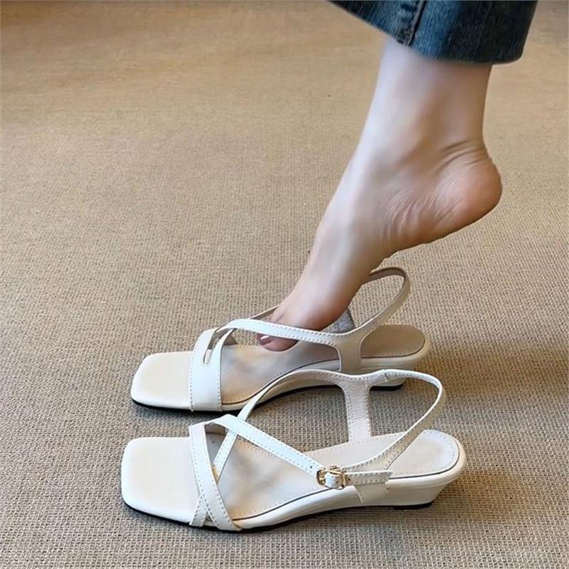 Damen elegante Riemchen-Sandalen mit modischem Kreuz-Riemendesign R&B