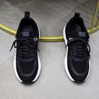 Damen Sportliche Leichtgewicht-Sneaker mit atmungsaktiver Oberflächenstruktur R&B