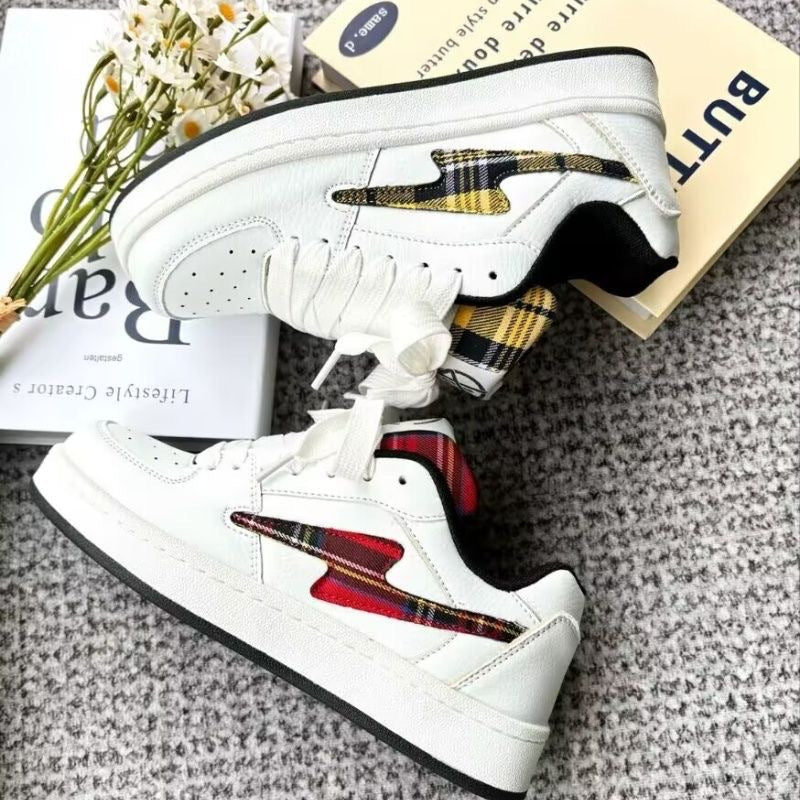 Damen Sneakers im klassischen Heritage-Design mit hochwertigem Obermaterial und Komfortsohle R&B