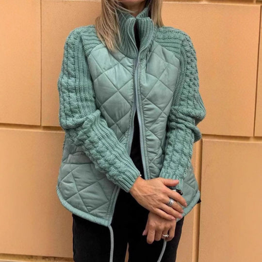 Steppjacke Damen mit Strickmuster und hohem Kragen