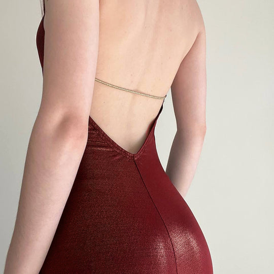 Damen Abendkleid mit schimmerndem Satin und elegantem Schlitz R&B