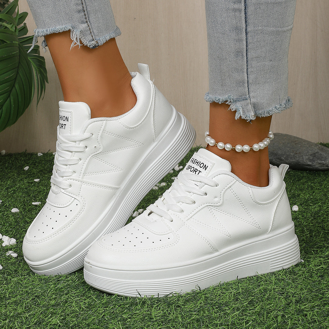 Damen Sneakers mit maximalem Tragekomfort und trendiger Plateau-Sohle R&B