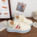 Damen modische und bequeme Sneakers im verzierten Design R&B