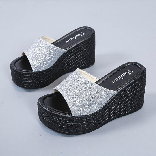 Damen nan offene Plateau-Mule mit glitzerndem Riemen, geprägter Keilsohle und gepolstertem Komfortfußbett R&B