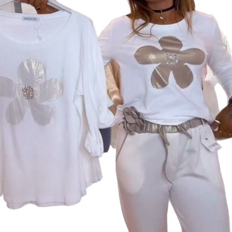 Damen nan locker geschnittenes Langarmshirt mit glänzender Blumenapplikation und Strassmitte R&B