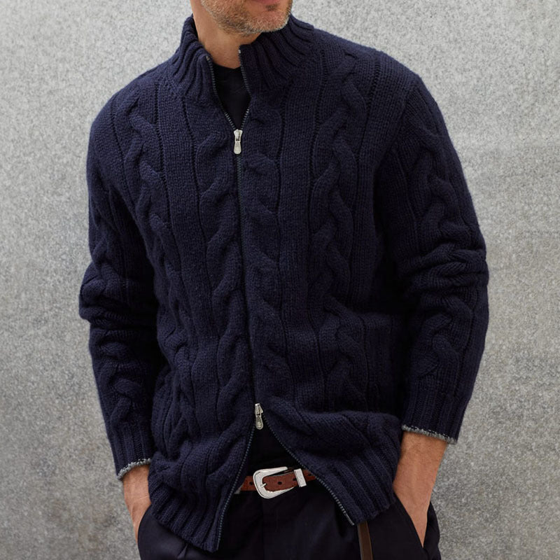 Herren Strickjacke mit dekorativem Zopfdesign und hohem Stehkragen R&B