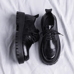 Herren klassische Schnürschuhe mit robustem Profil und elegantem Finish