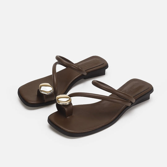 Damen Elegante Zehensteg-Sandalen mit geschmeidigem Riemendesign und luxuriösem Akzent R&B