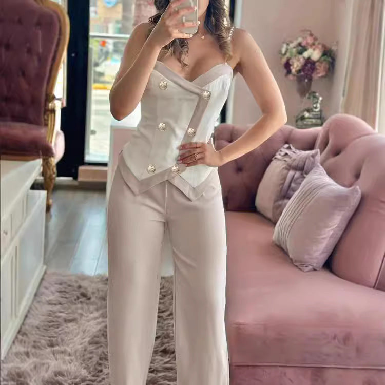 Damen Elegante Cropped Bluse mit Schulterfreischnitt und dekorativen Knöpfen R&B
