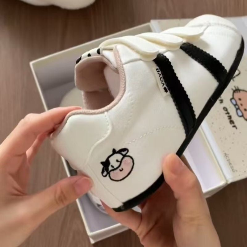 Damen Kindersportschuhe mit verstellbaren Klettverschlüssen und verspieltem Design R&B
