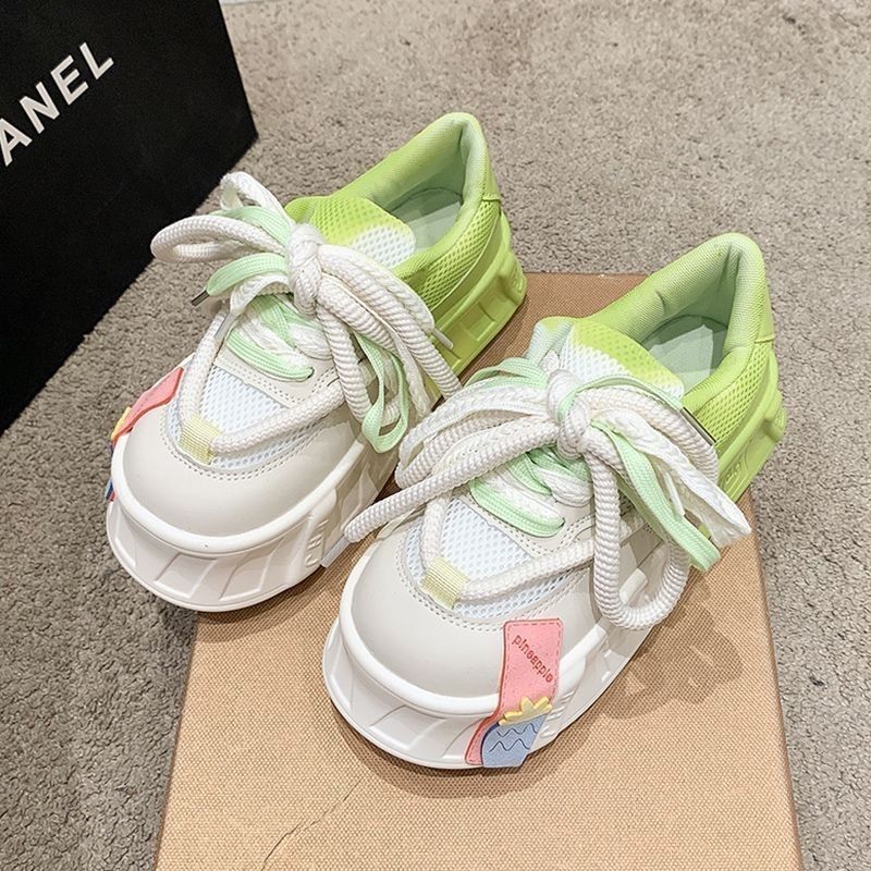 Damen Sportliche Sneakers mit verspieltem Design und atemberaubender Sohle