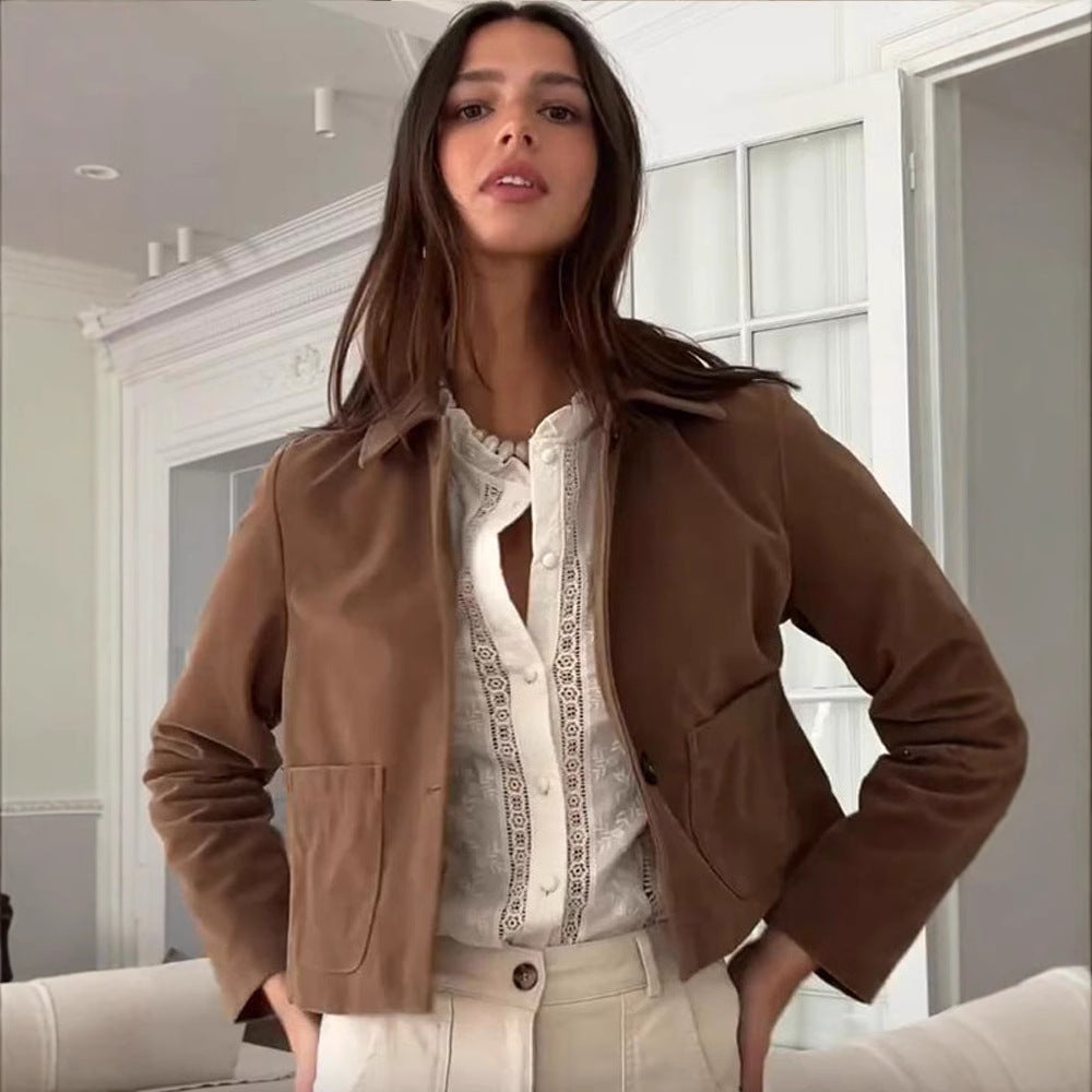 Damen modische Kurzjacke mit hochgeschlossenem Kragen und praktischen Taschen R&B