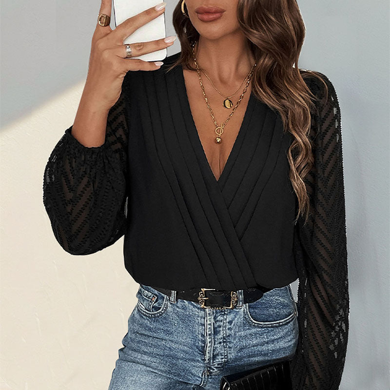 Damen Wickelbluse mit feinen Plissee-Details und transparenten Ärmeln R&B