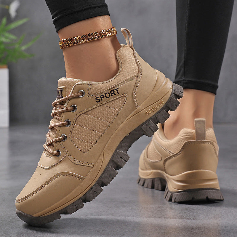 Herren nan robuster Schnür-Freizeitsneaker mit tiefem Stollenprofil, gepolstertem Schaft und praktischer Zuglasche R&B
