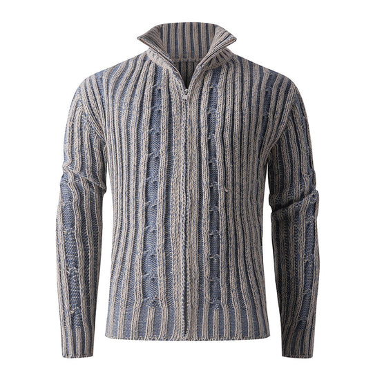 Herren Strickjacke mit Hochkragen und anspruchsvollem Zopfmuster R&B