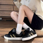 Damen Sportliche Sneakers mit klassischer Silhouette und elegantem Schnürdesign R&B