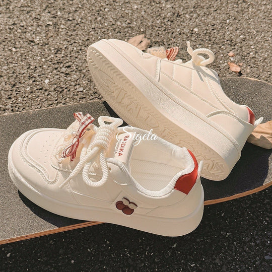 Damen Trendige Sneakers mit verspielten Details und hochwertigem Obermaterial R&B
