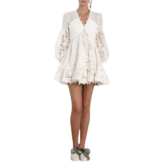 Damen verspieltes Blumenkleid mit Rüschendetails und transparenten Puffärmeln R&B