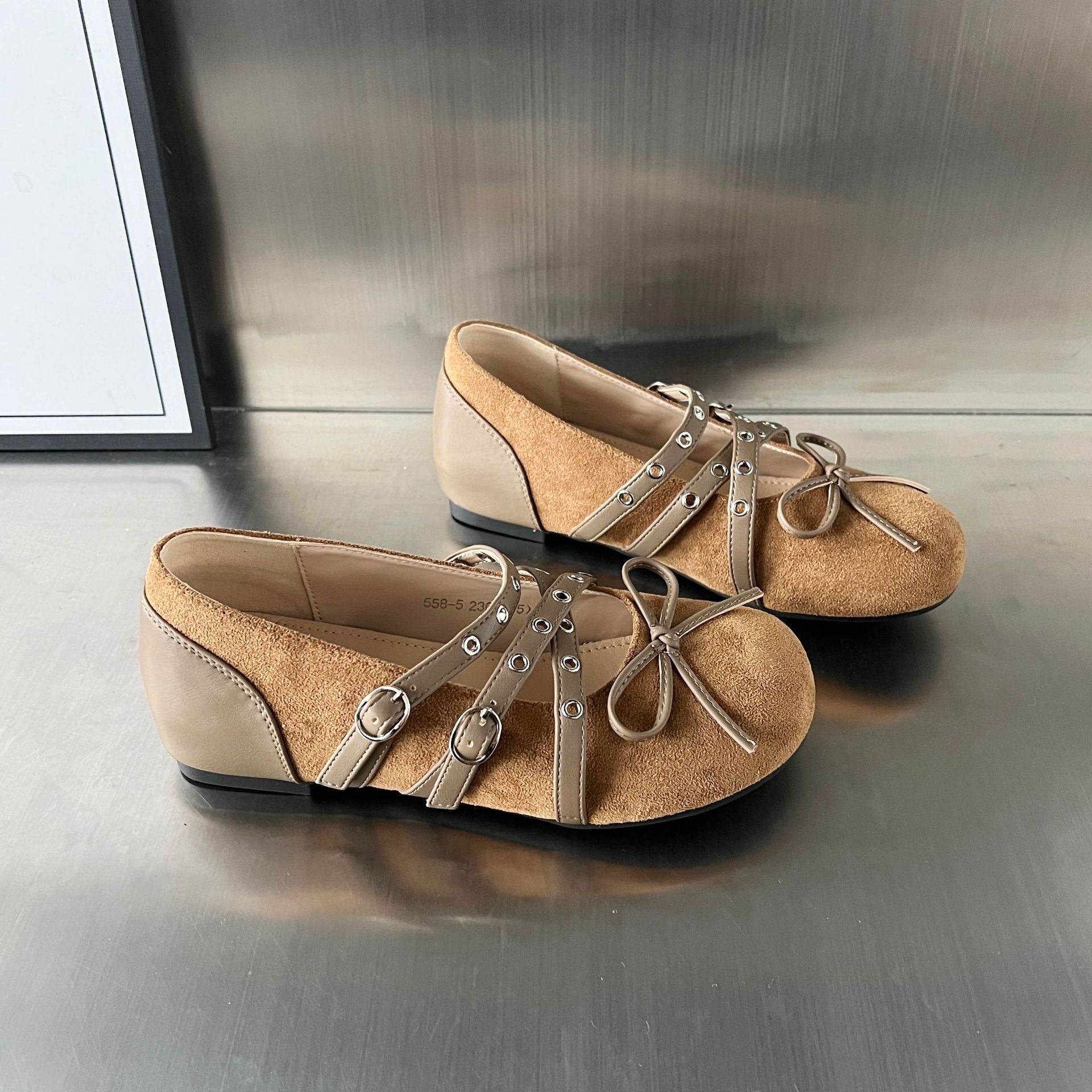 Damen elegante Mokassins mit modischem Schnallenverschluss und raffiniertem Design R&B