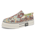 Damen Modische Slip-On Sneakers mit einzigartigem gewR&Btem Design R&B