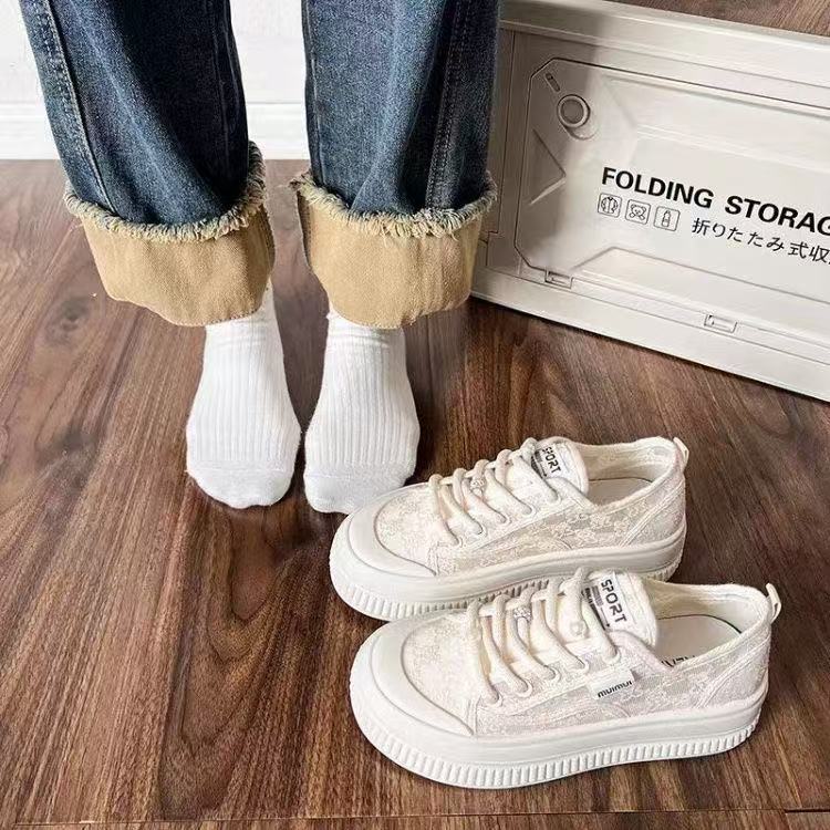 Damen Modische Sneaker mit trendiger strukturiertem Obermaterial und rutschfester Sohle R&B