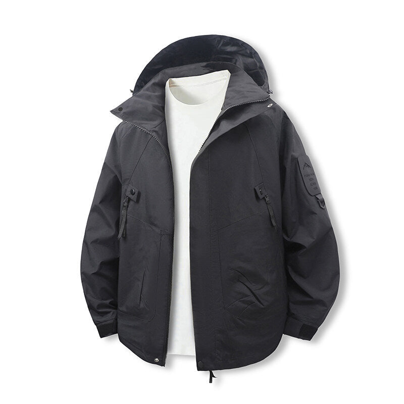 Herren funktionale Outdoor-Jacke mit verstellbarem Kapuzenbereich und zahlreichen Taschen R&B