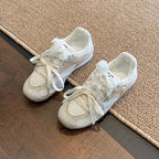 Damen Sneakers im lässigen Design mit innovativer Schnürtechnik und atmungsaktiver Oberflächenstruktur R&B