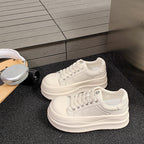 Damen modische Plateau Sneakers mit robustem Obermaterial und detaillierter Schnürung R&B